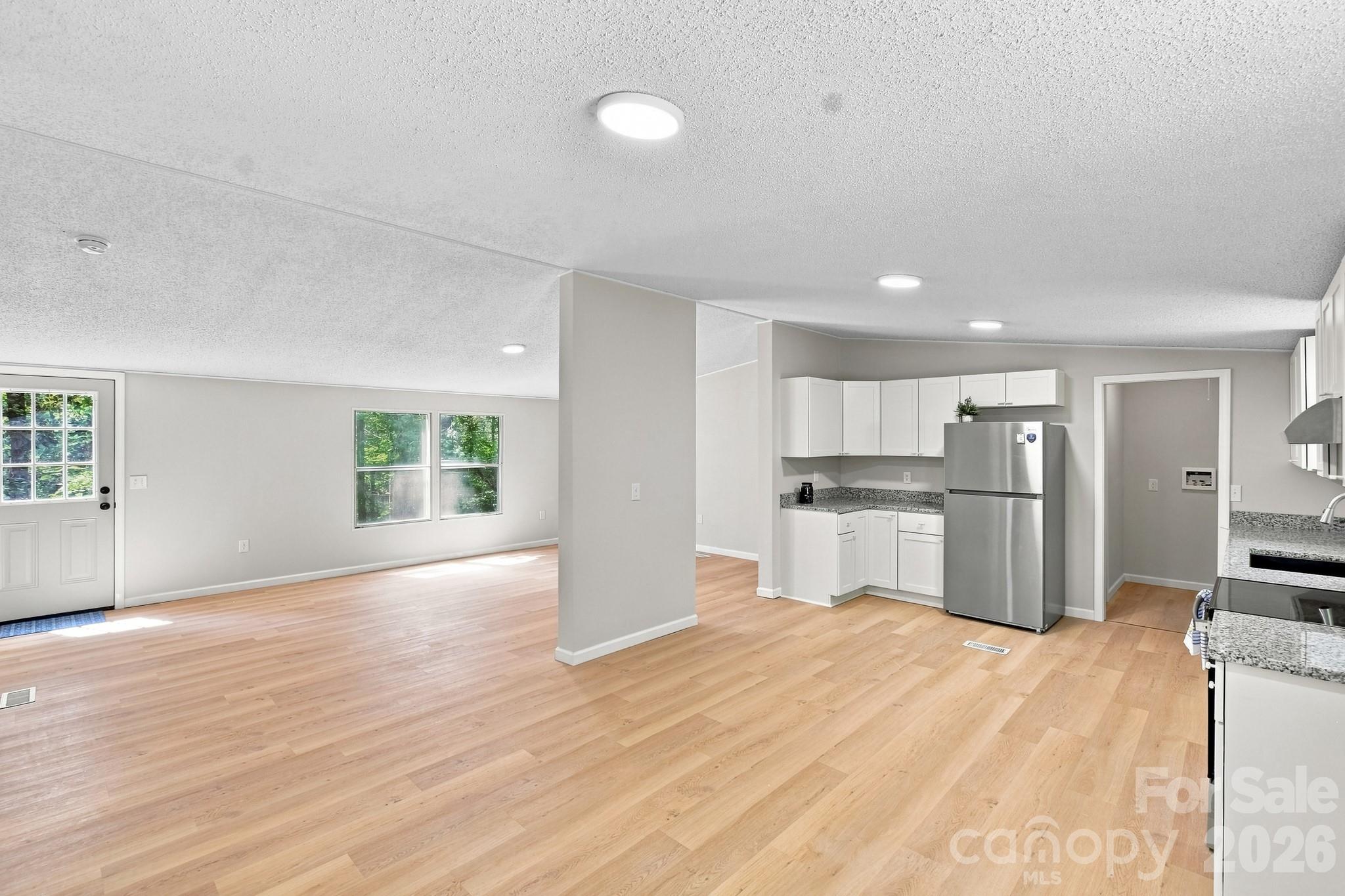 190 Pinewood Knoll Drive
