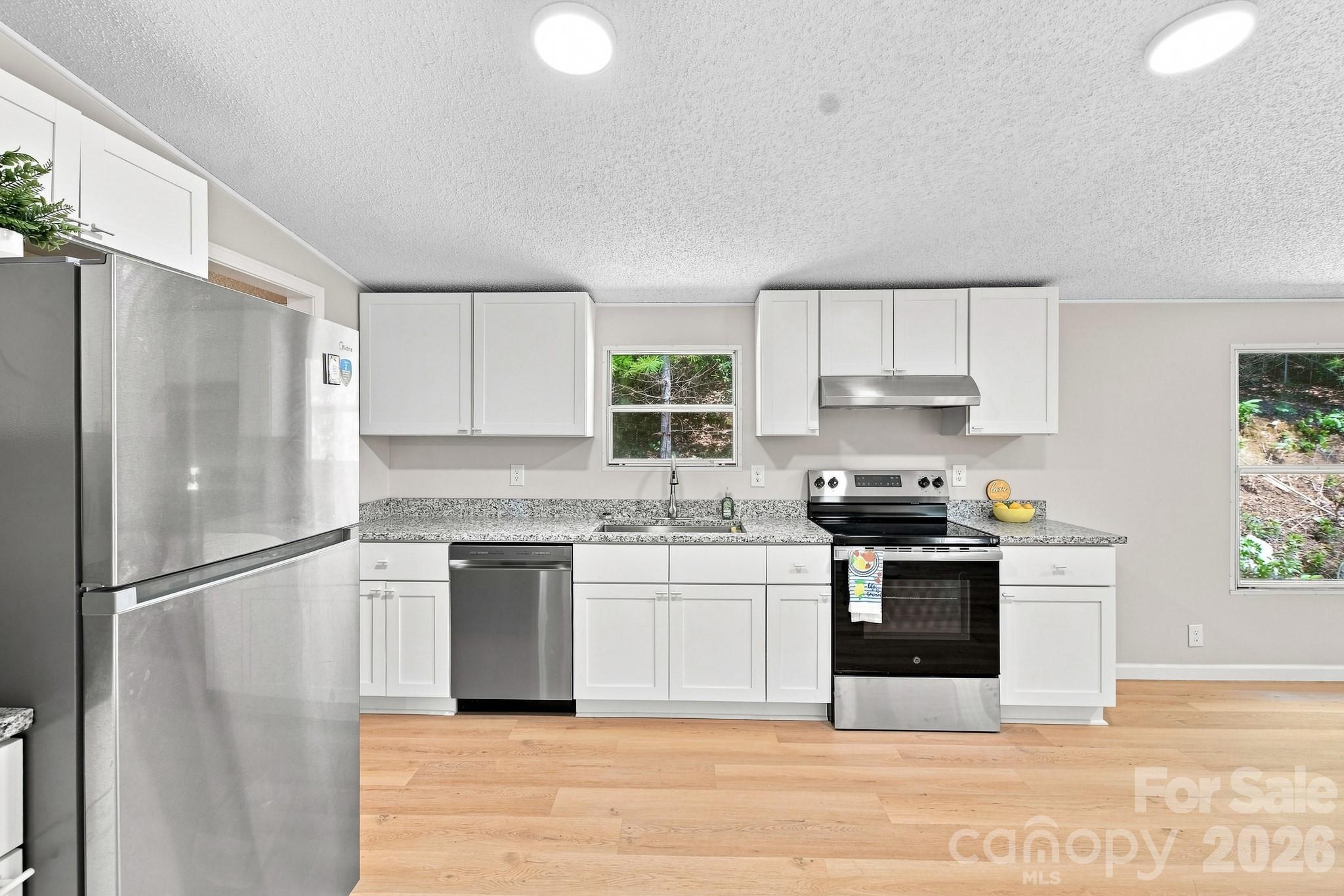 190 Pinewood Knoll Drive