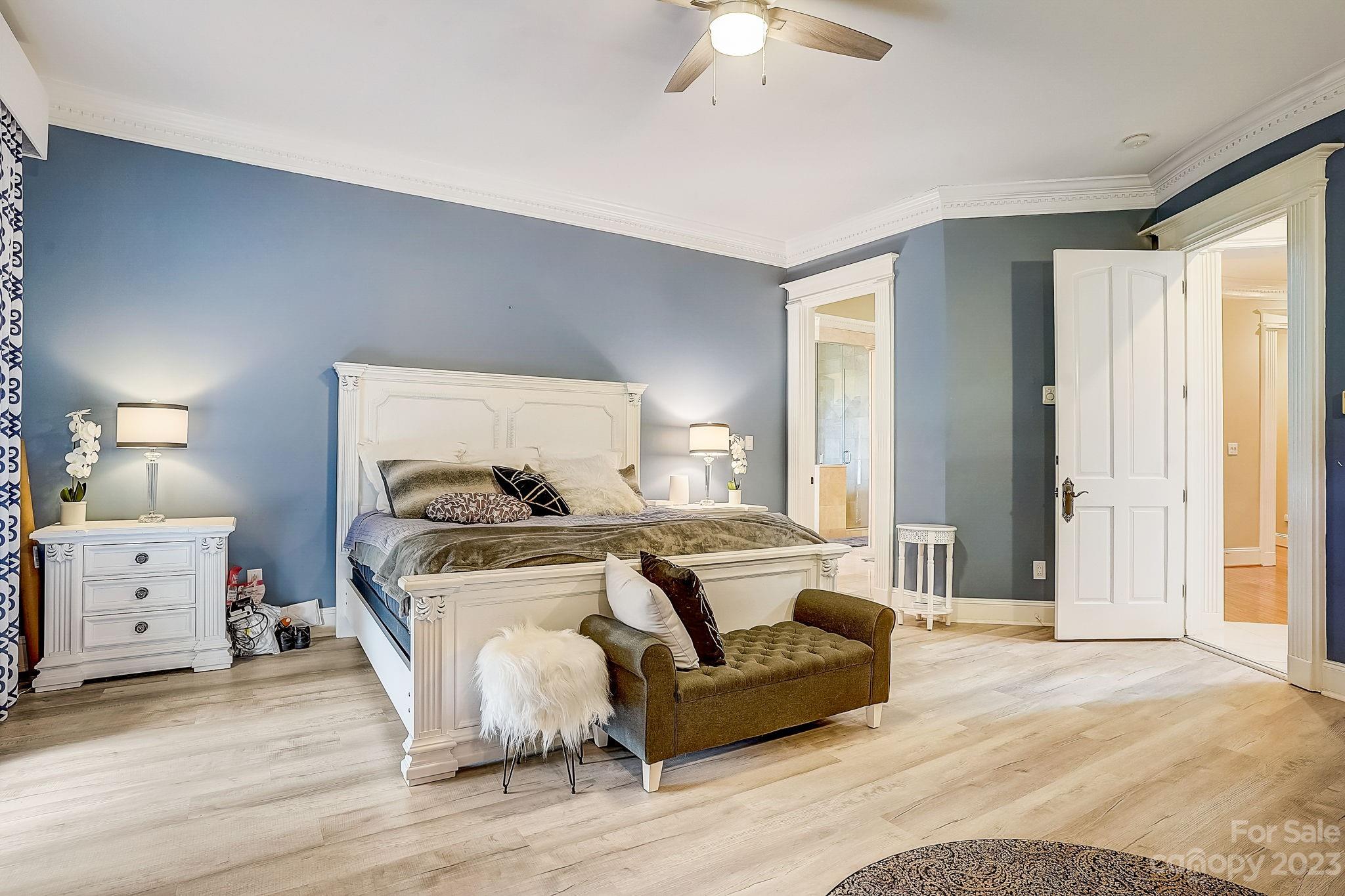 The Peninsula - Residential