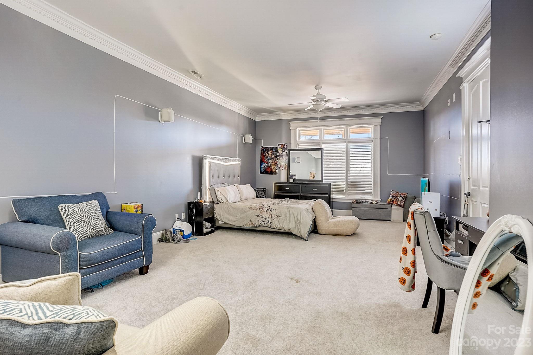 The Peninsula - Residential