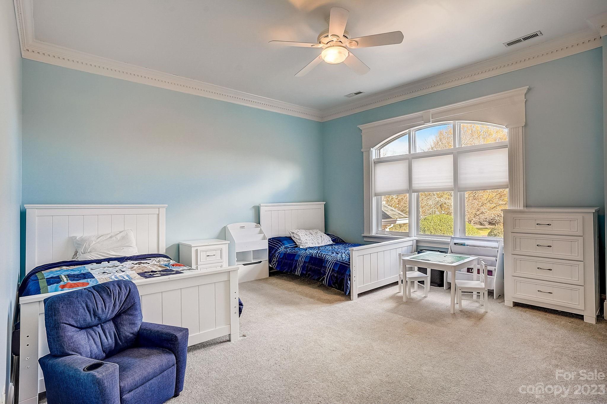 The Peninsula - Residential