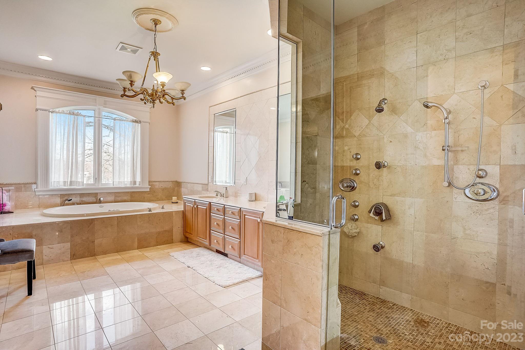 The Peninsula - Residential