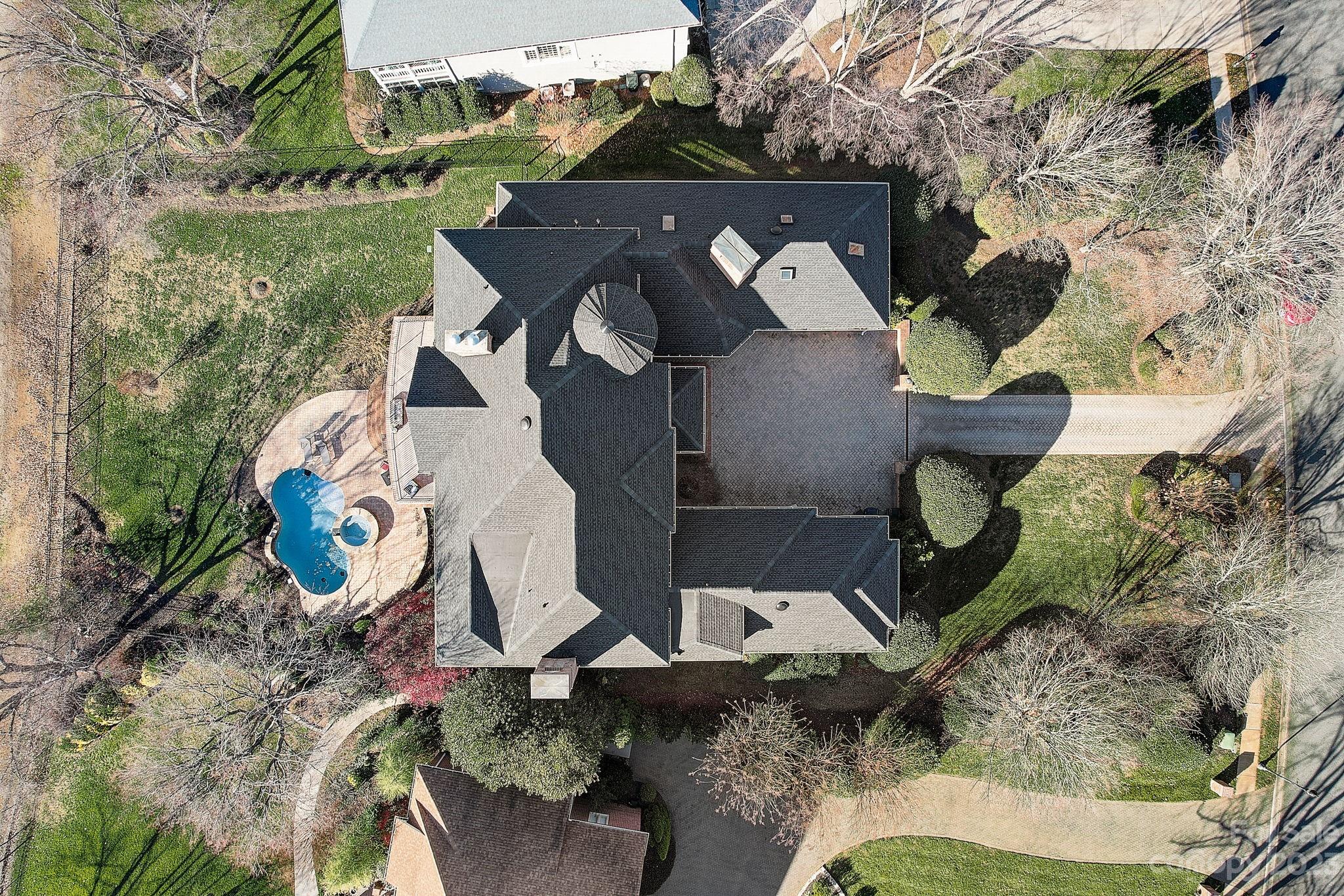 The Peninsula - Residential