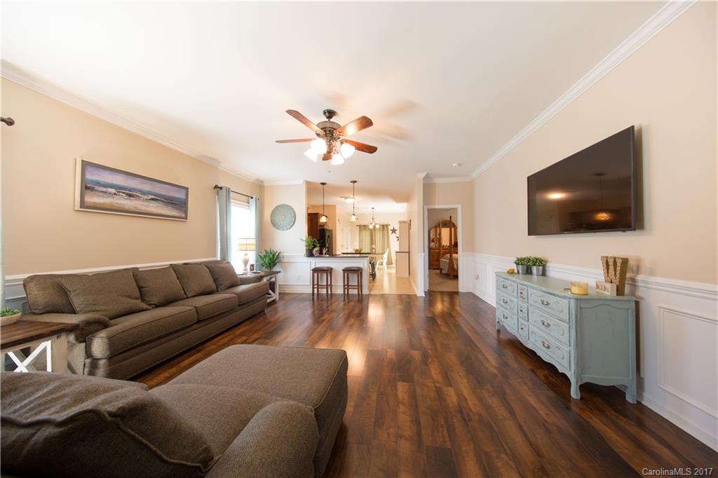 Newport Lakes - Residential