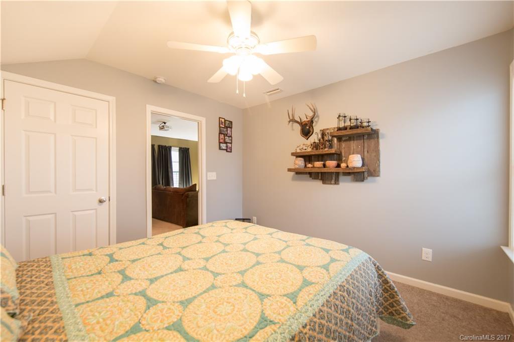 Newport Lakes - Residential