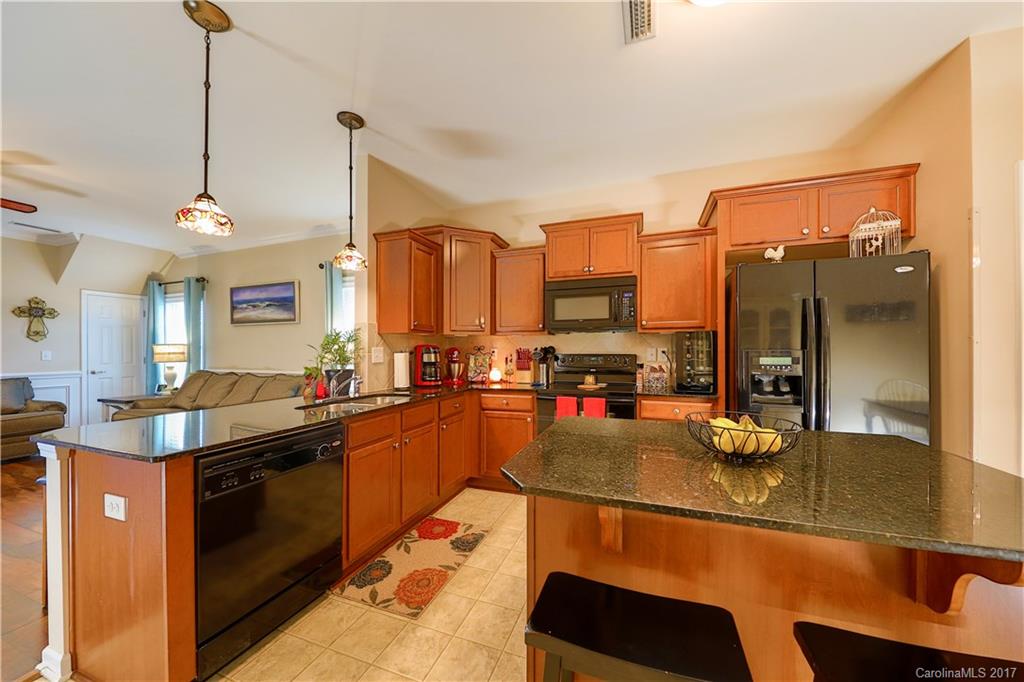 Newport Lakes - Residential