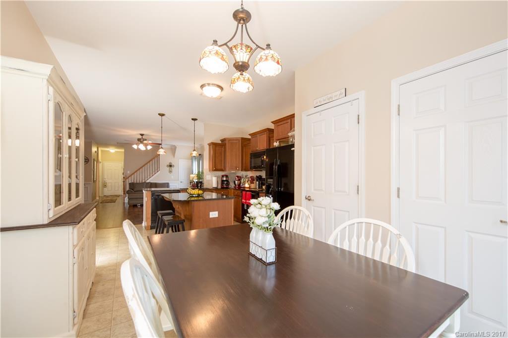 Newport Lakes - Residential