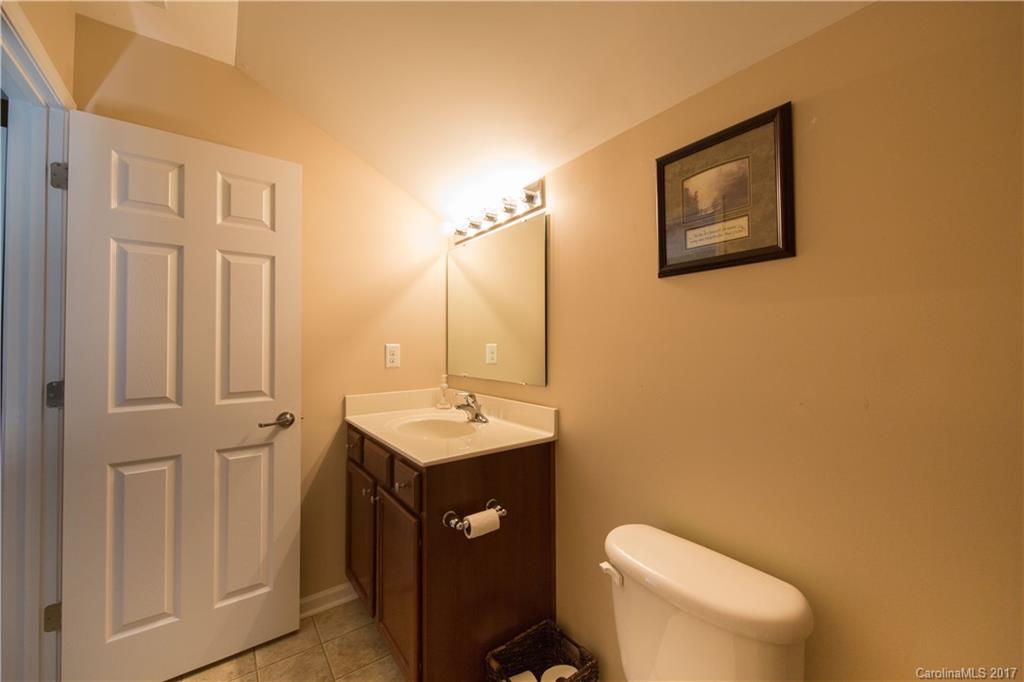 Newport Lakes - Residential