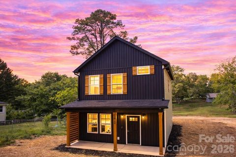 2412 SUMMIT Avenue Kannapolis NC 28081