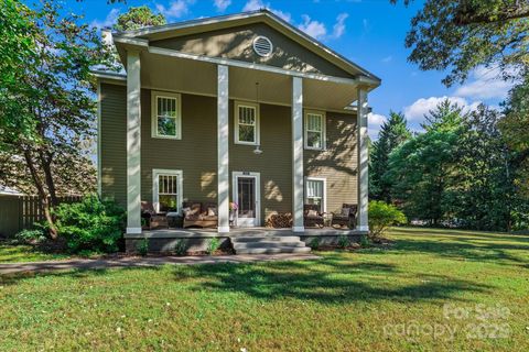 242 Templeton Road Mooresville NC 28117