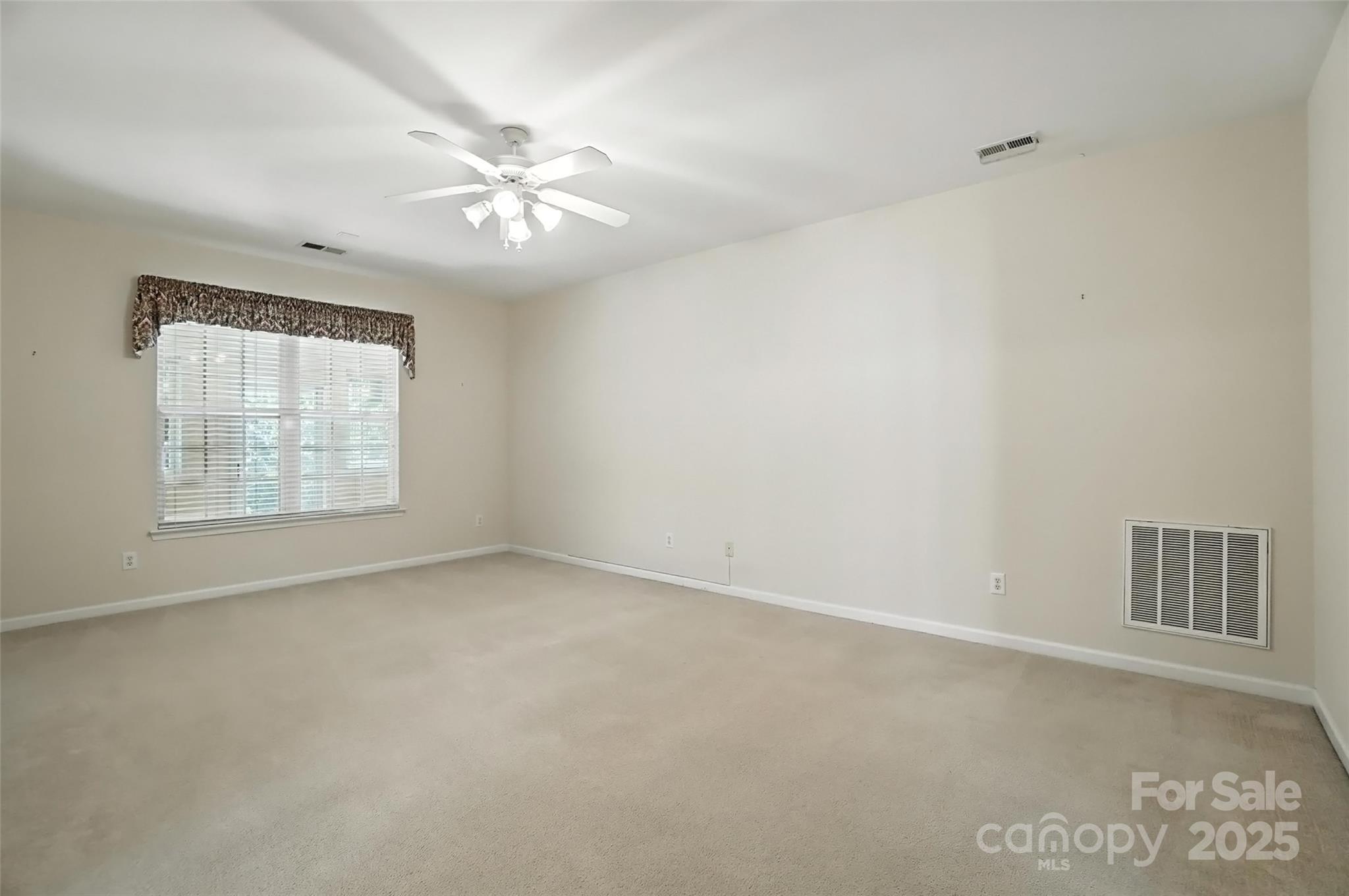 Four Seasons At Gold Hill - Residential