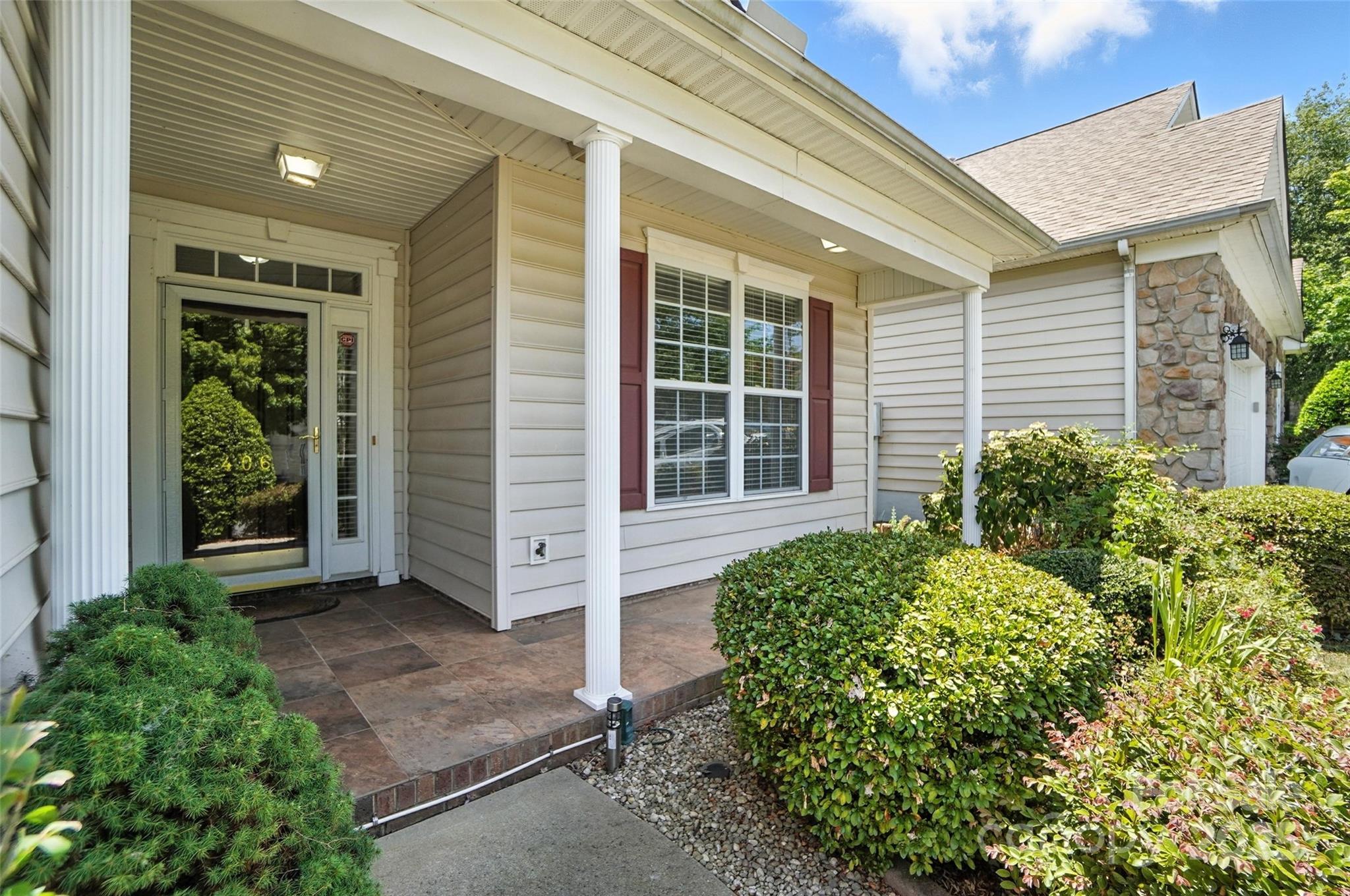 406 Garnet Court