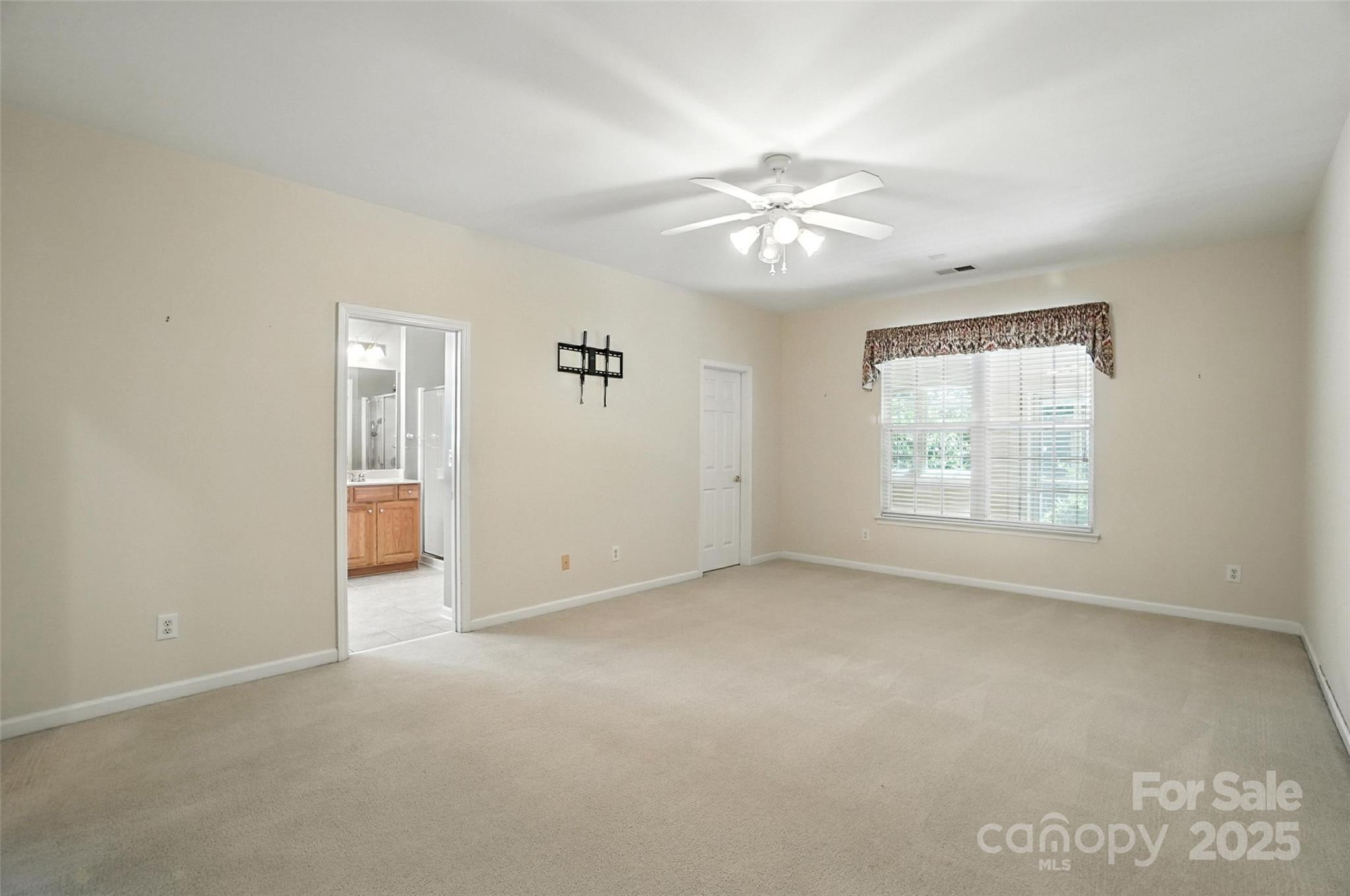 Four Seasons At Gold Hill - Residential