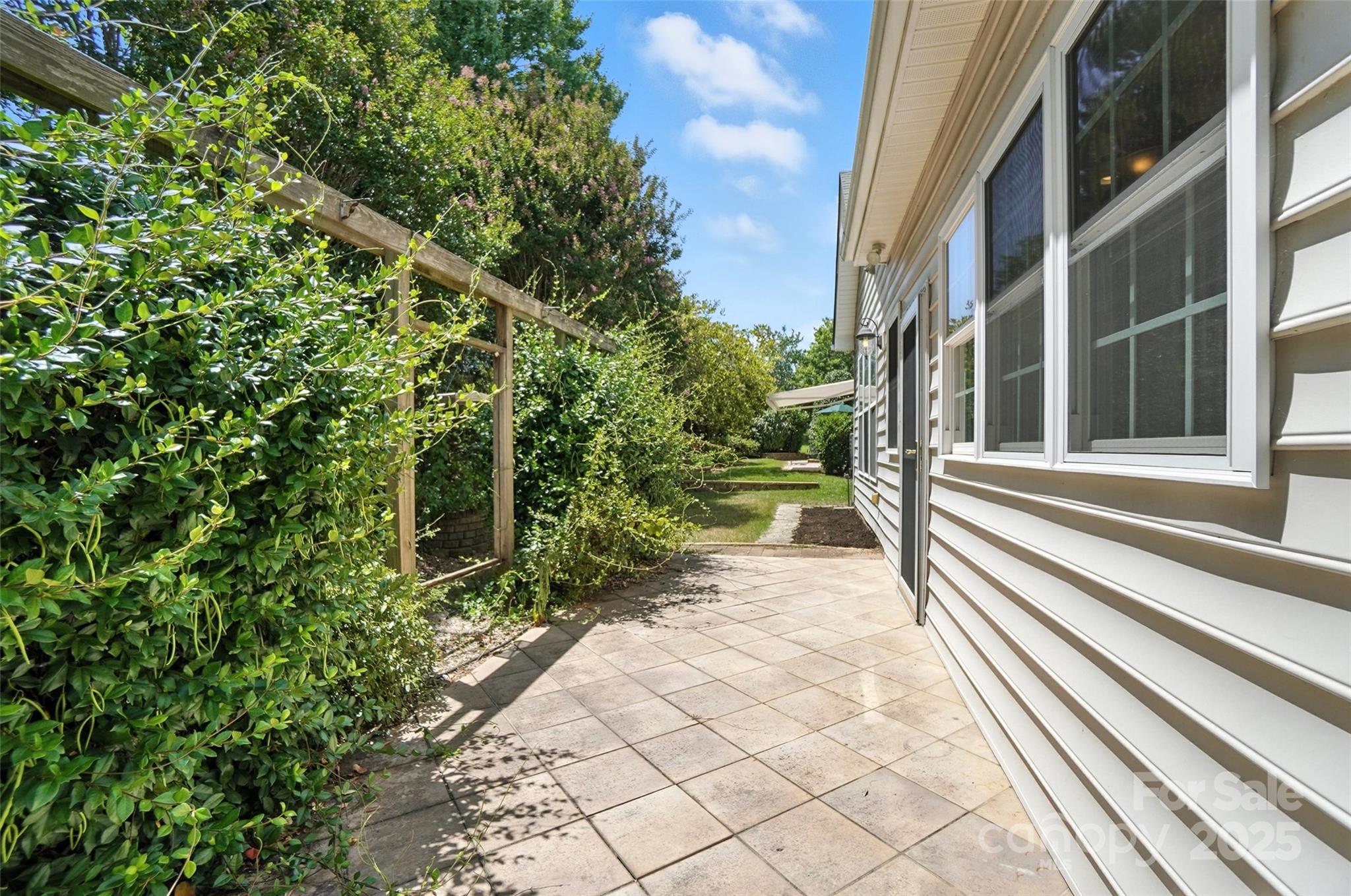 Four Seasons At Gold Hill - Residential