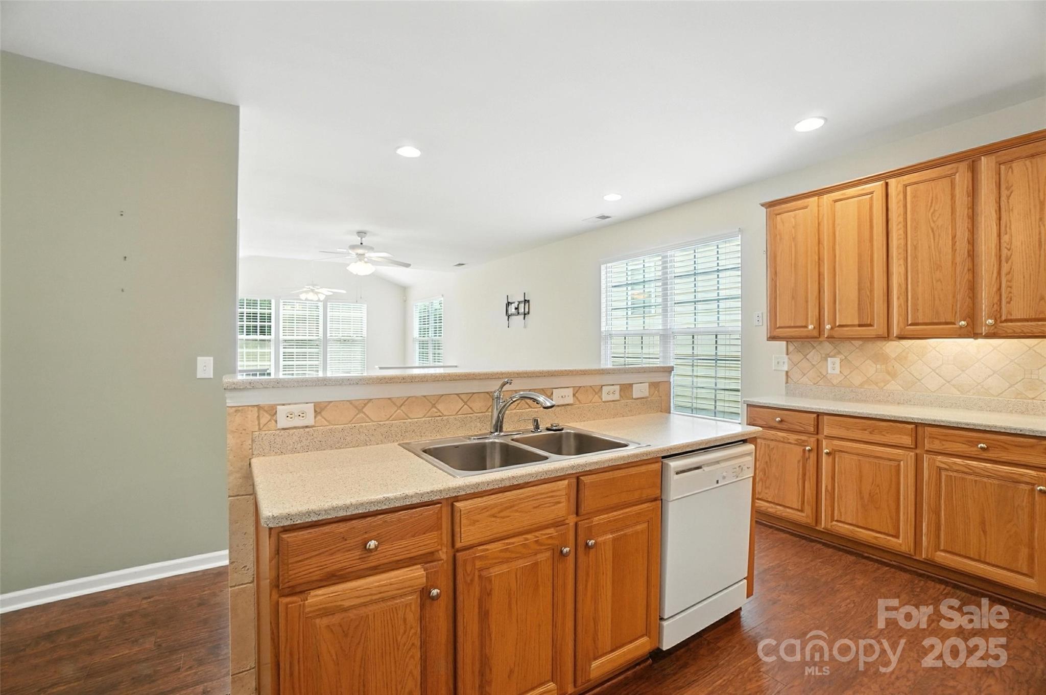 Four Seasons At Gold Hill - Residential