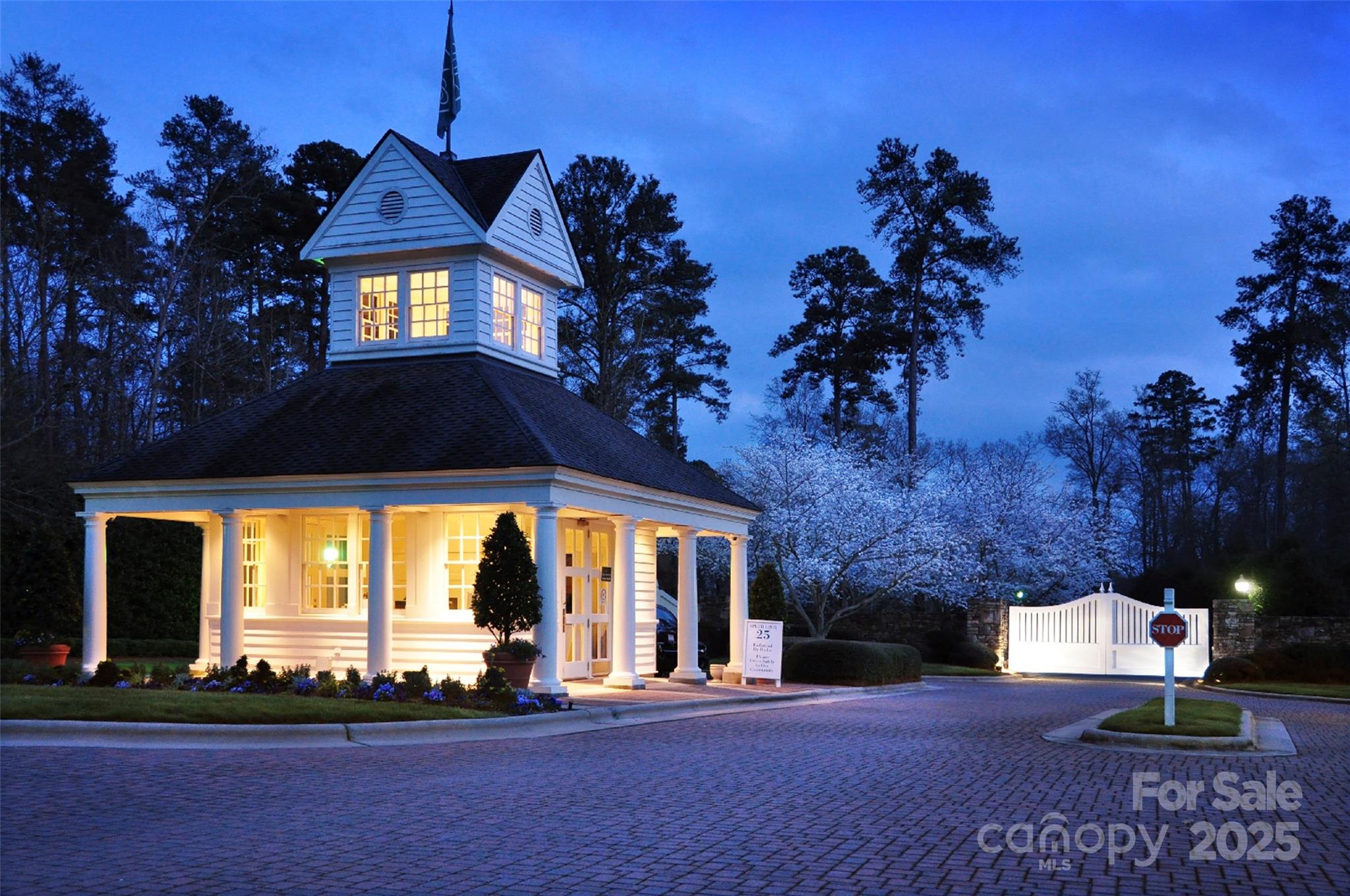 Uwharrie Point - Land