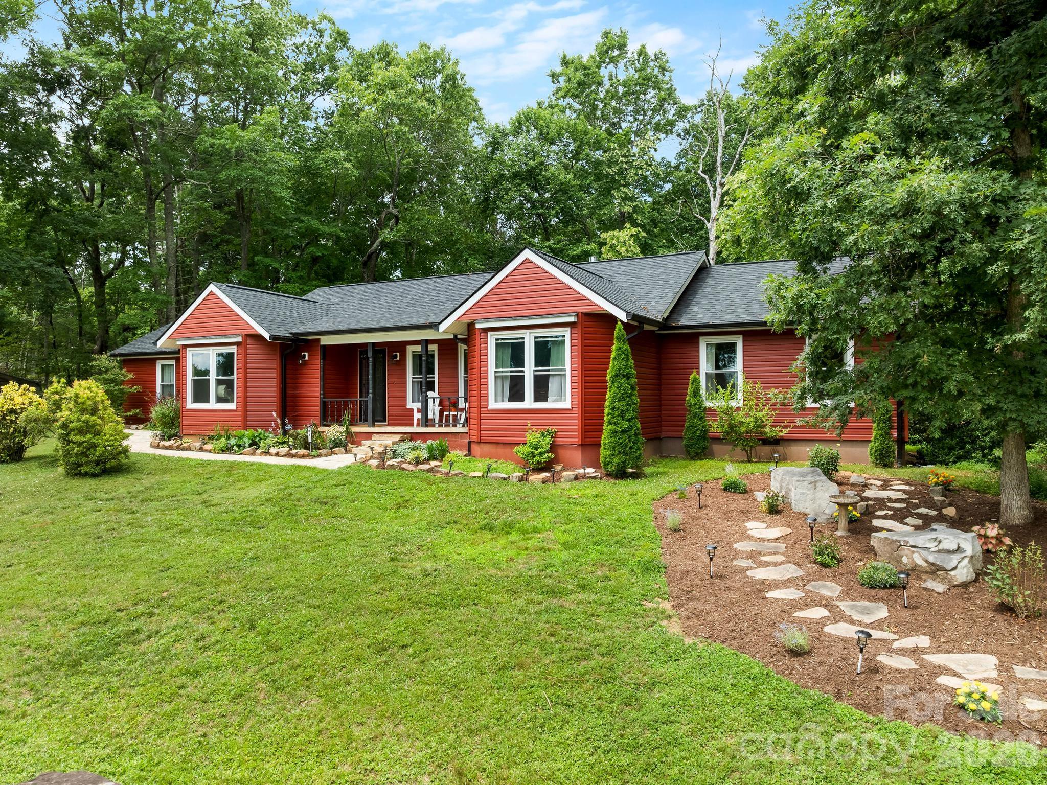 Photo 1 of 32 — 84 Greenwood Acres Drive, Mills River, NC 28759
