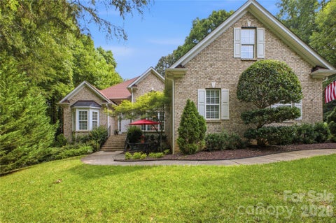 Photo of 136 Edge Hill Drive, Fort Mill, SC 29715 (MLS # 4408819)