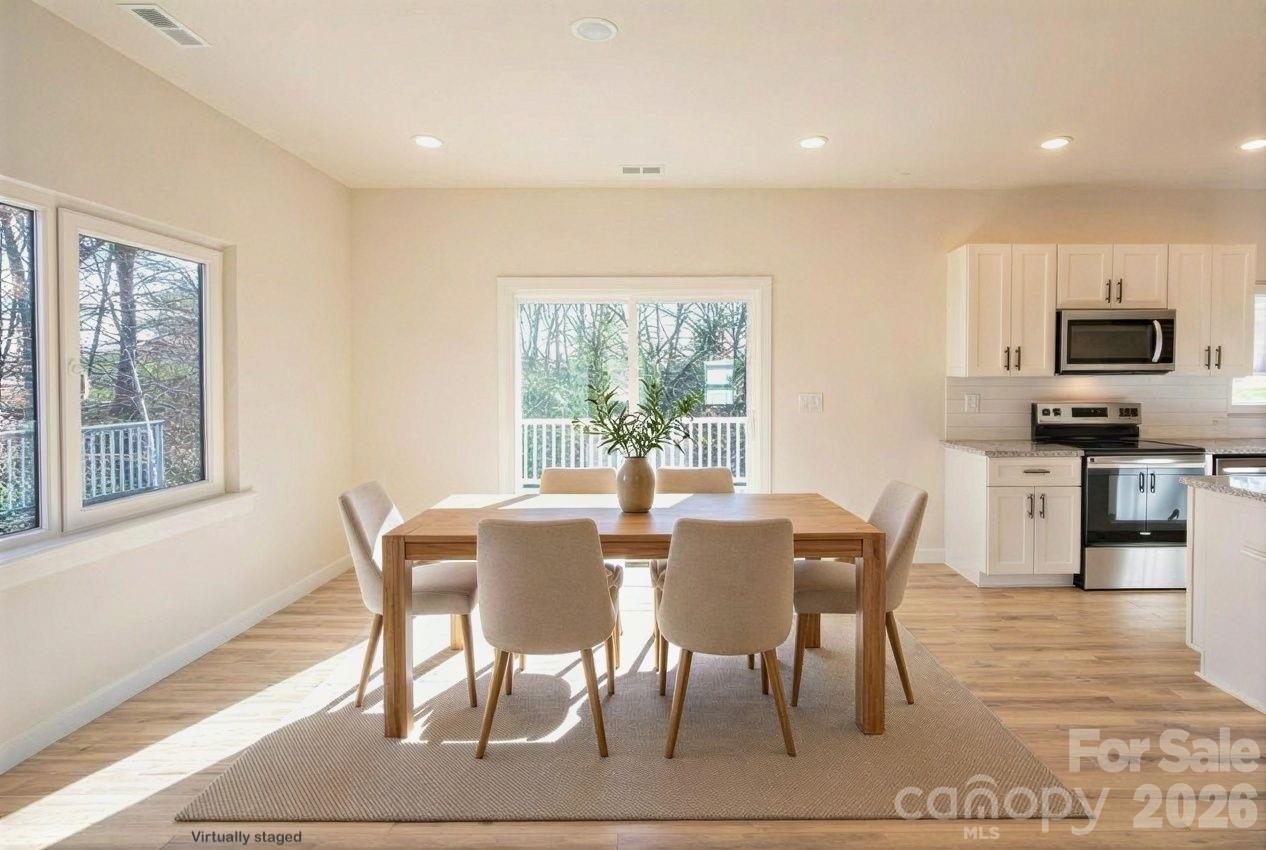 1928 46th Avenue Drive NE