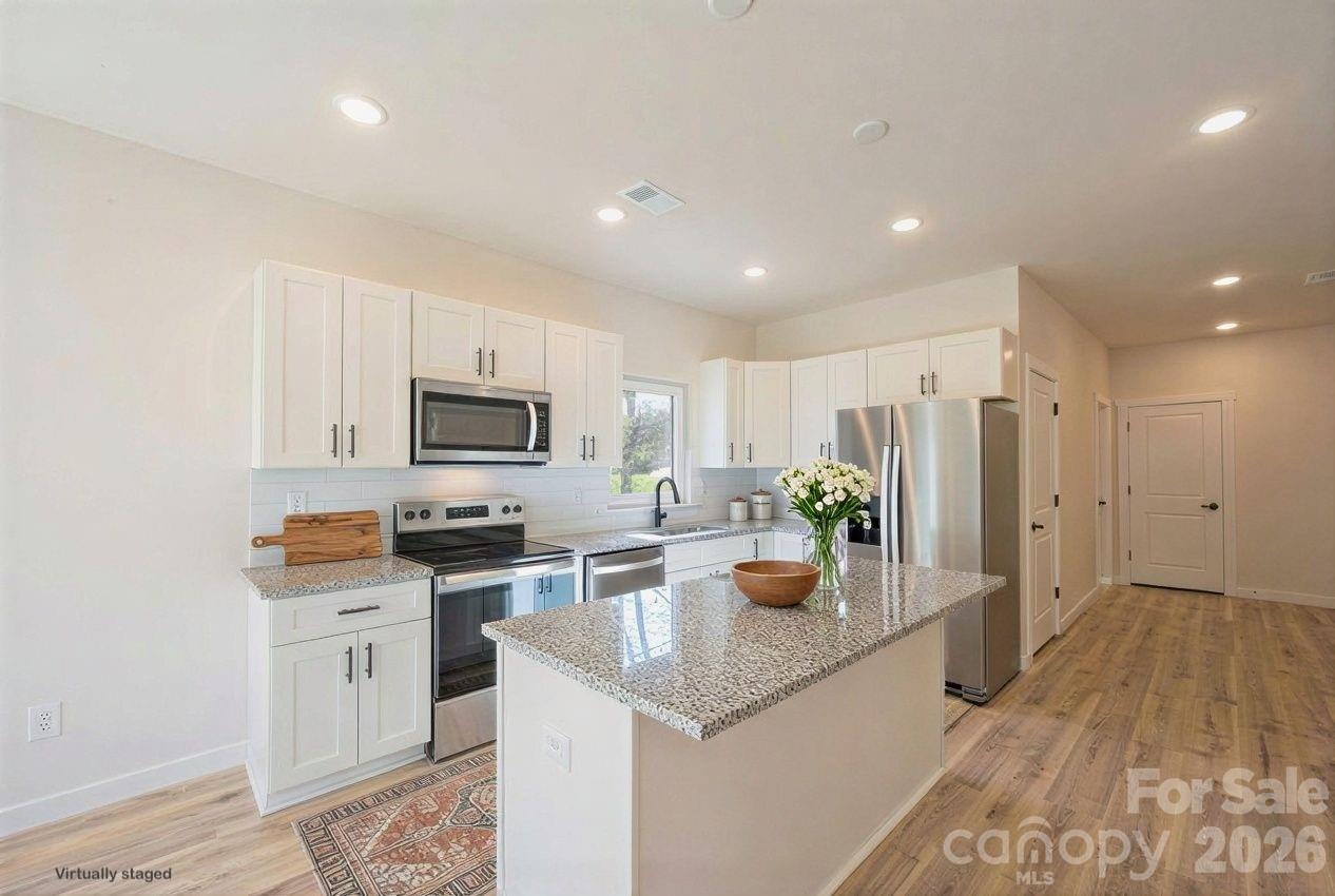 1928 46th Avenue Drive NE