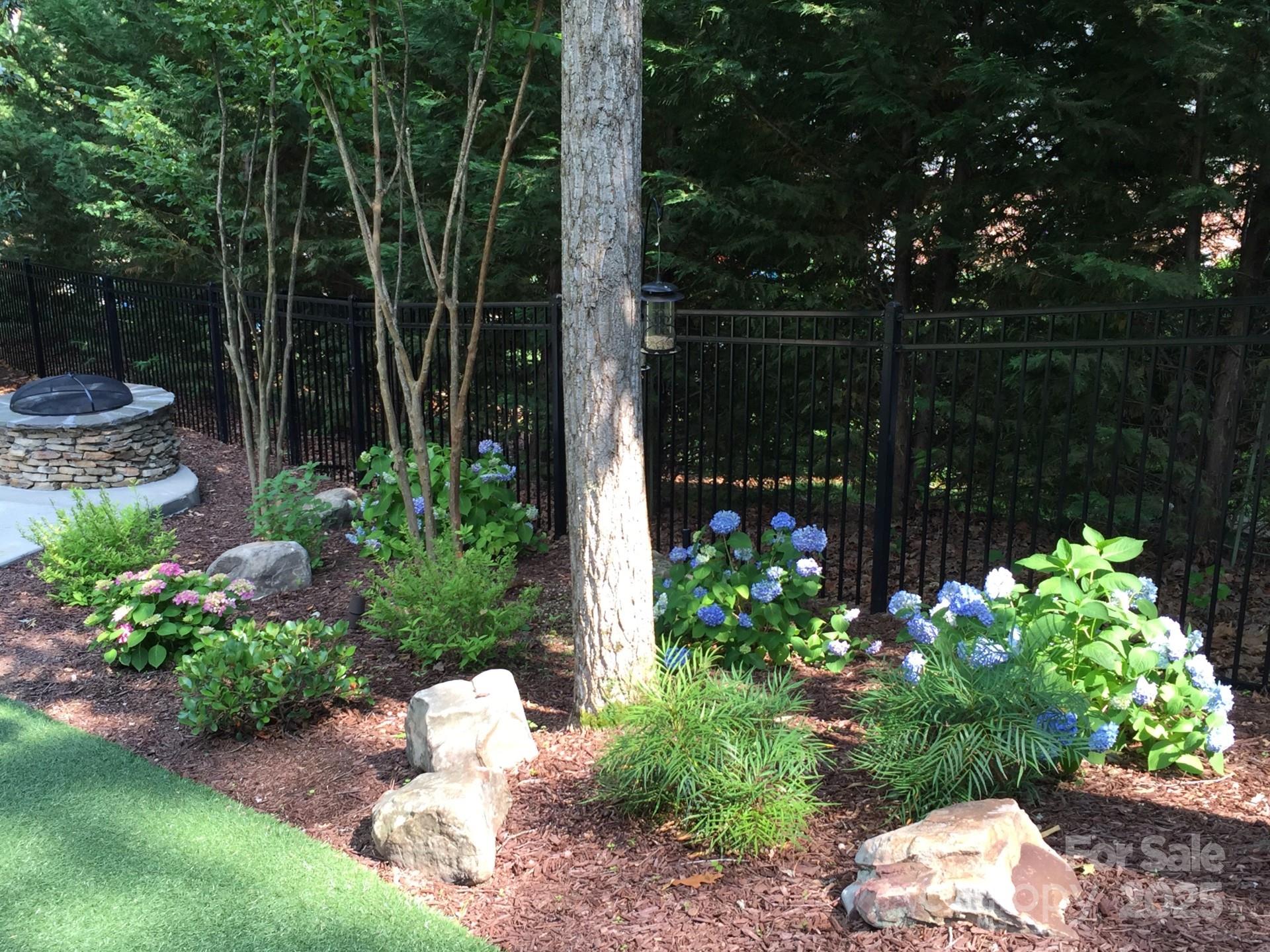 Treetops At Cowans Ford - Residential