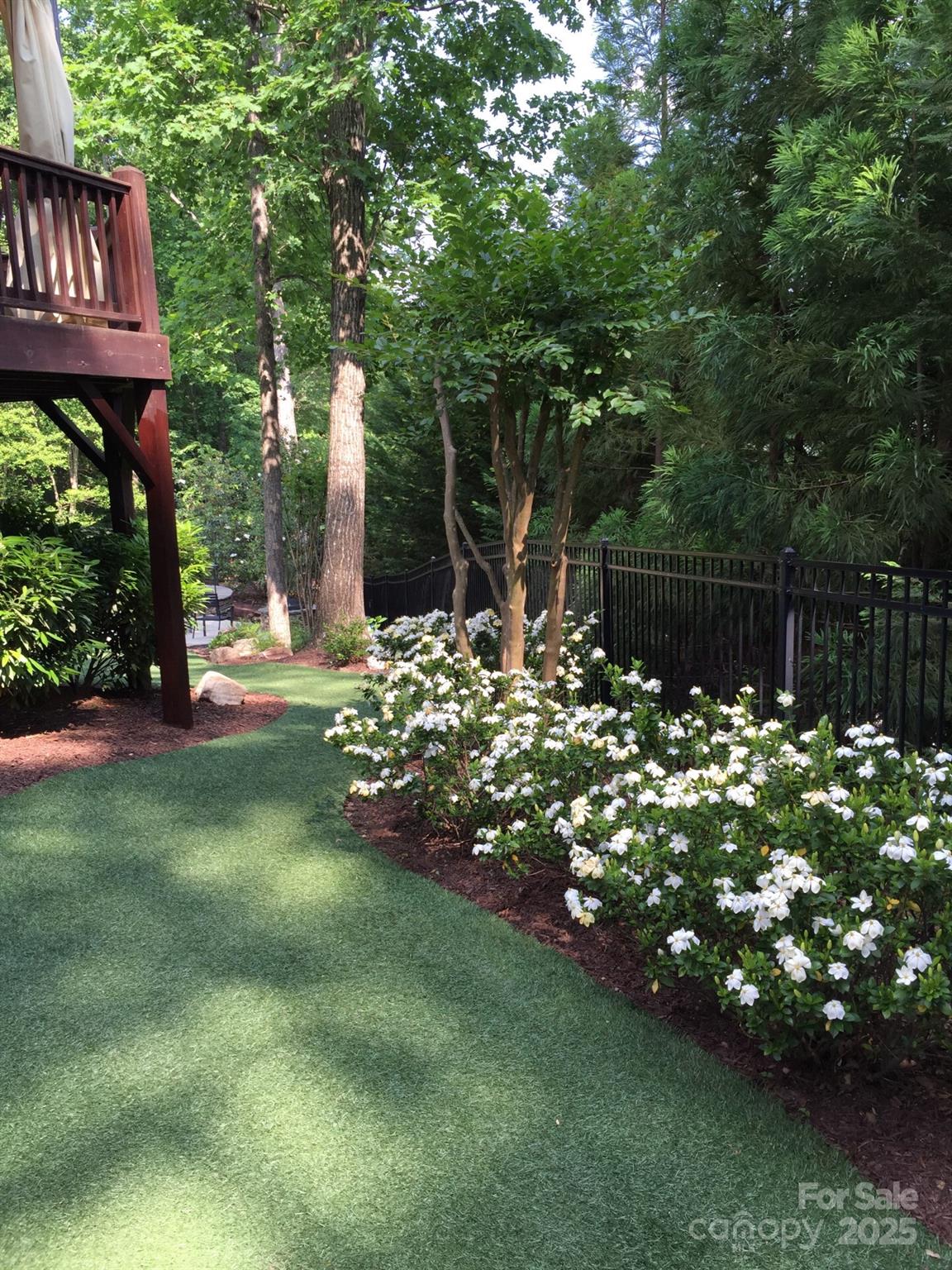 Treetops At Cowans Ford - Residential