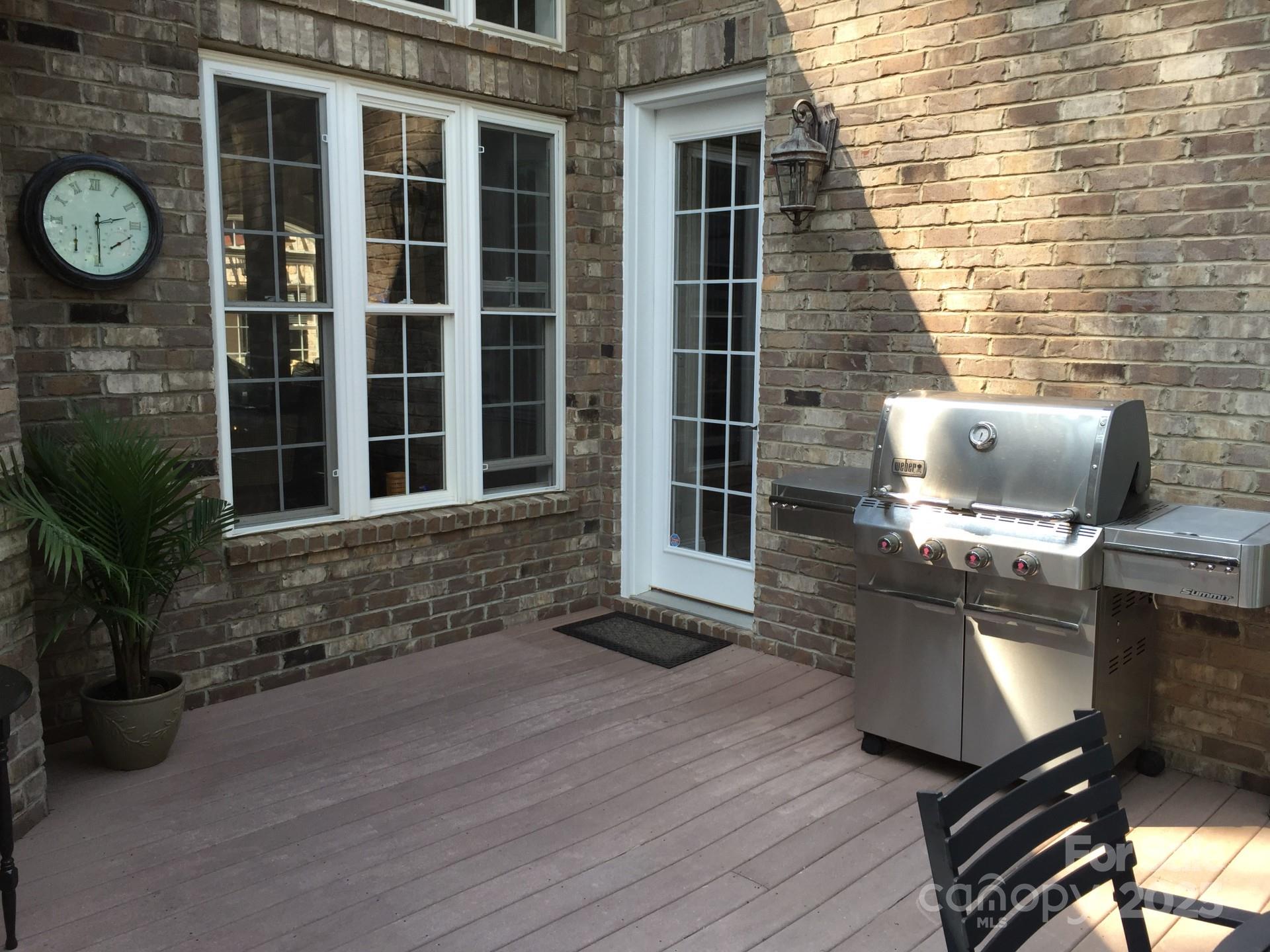 Treetops At Cowans Ford - Residential