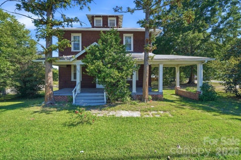 Photo of 208 S Myrtle School Road S, Gastonia, NC 28052 (MLS # 4433558)