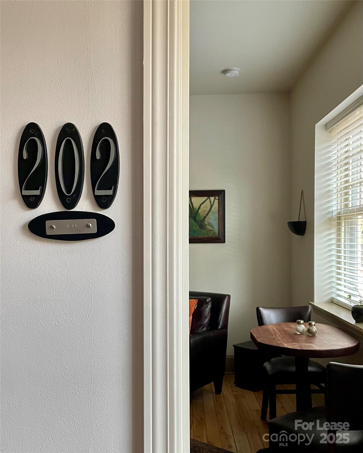 5 W Walnut Street 202