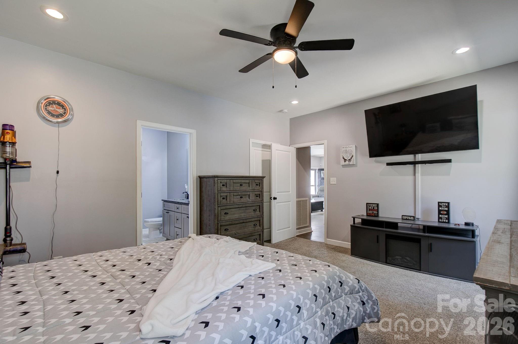 Woodland Hills - Residential