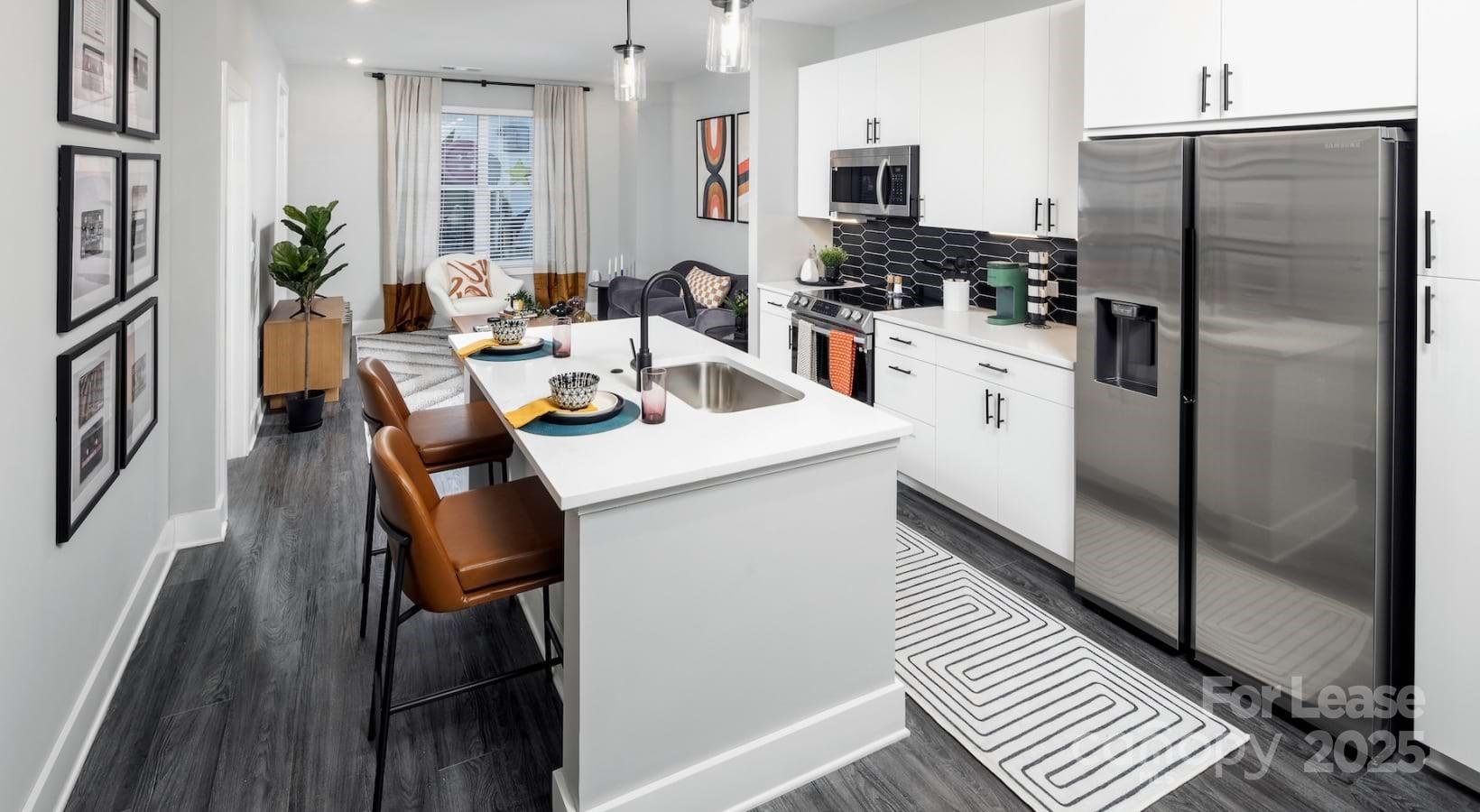 Charlotte, North Carolina 28206, United States, 2 Bedrooms Bedrooms, ,2 BathroomsBathrooms,Residential,Active,140033