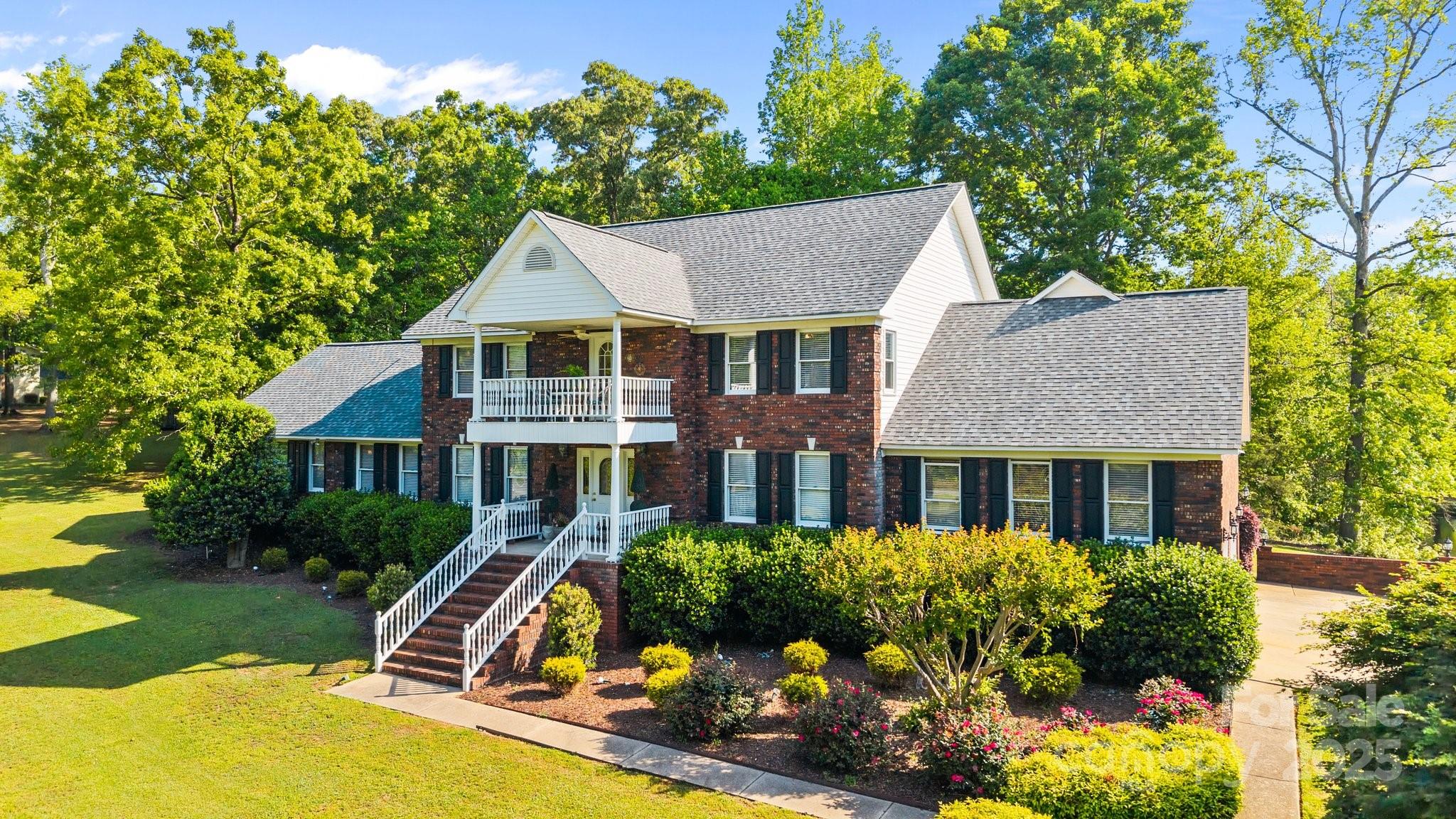 1844 Twin Bridge Road