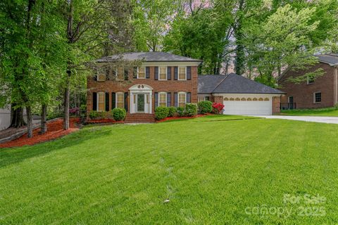 6634 Rocky Falls Road Charlotte NC 28211