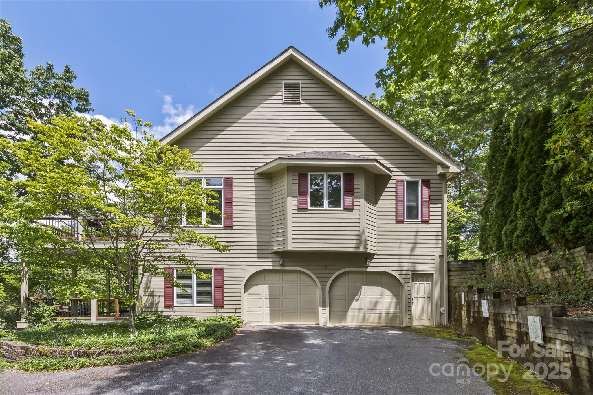 25 Windsong Drive