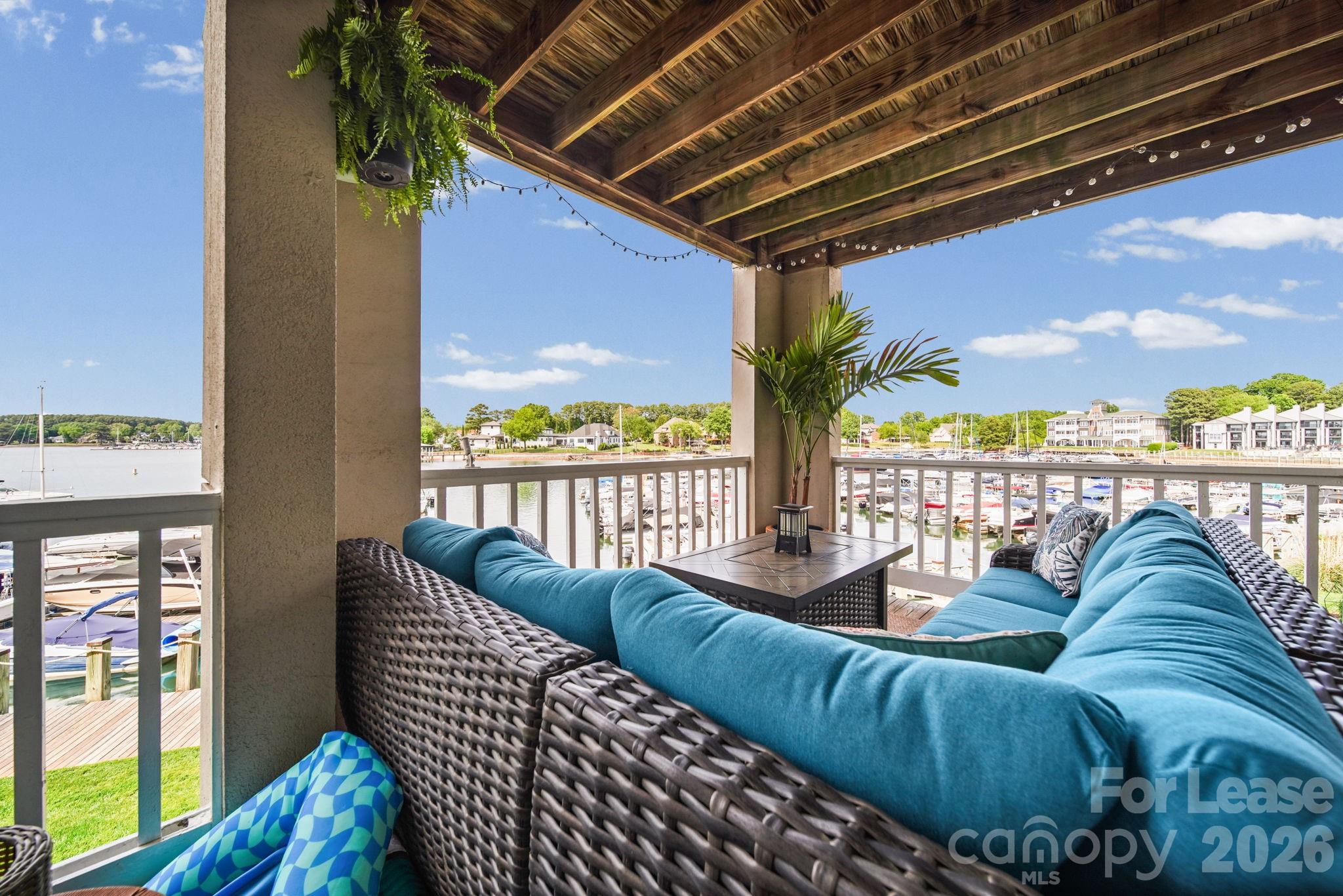 18637 Vineyard Point Lane