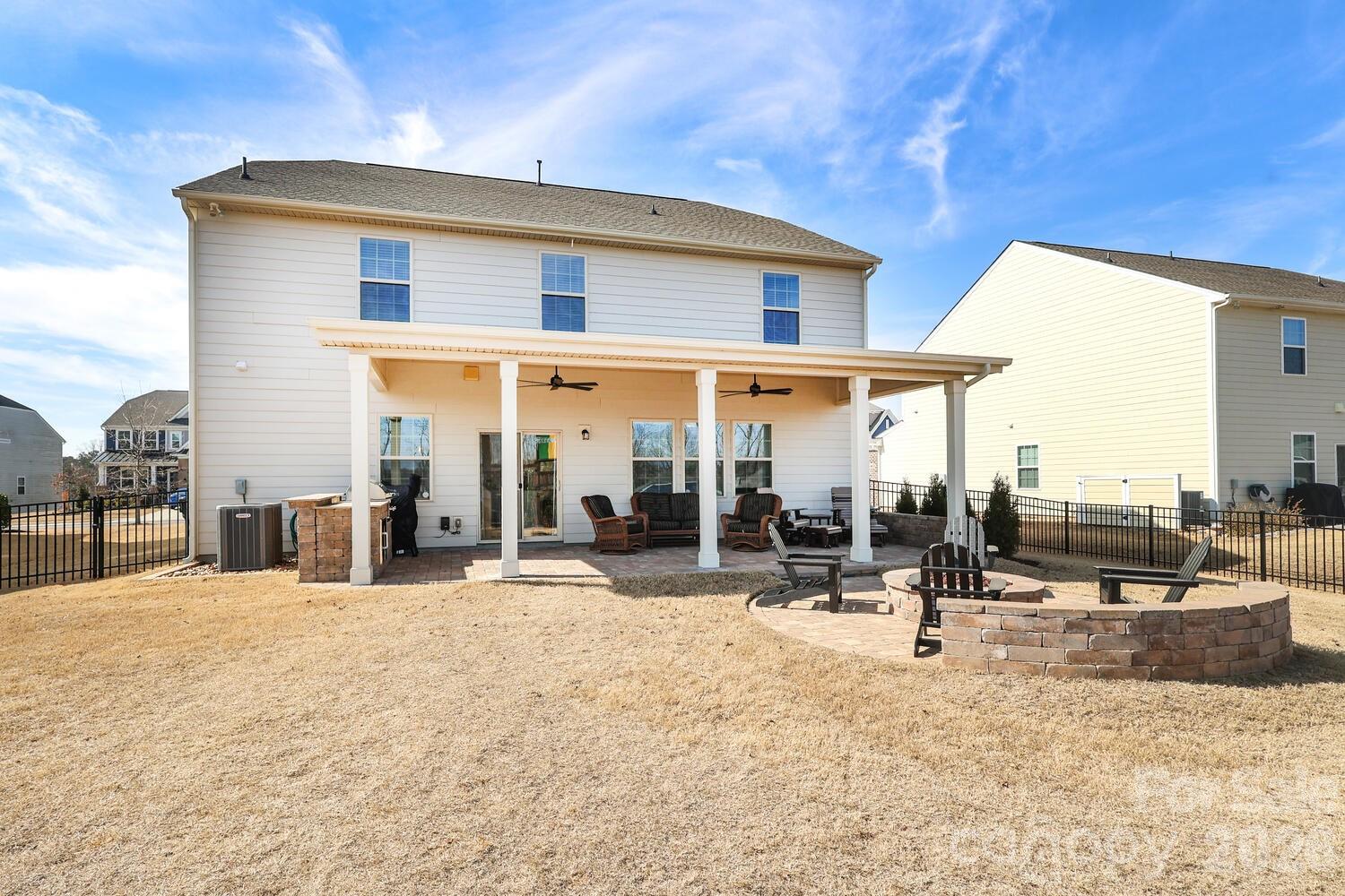 The Palisades - Residential