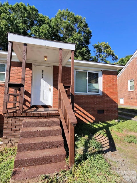 Photo of 820 West Boulevard, Charlotte, NC 28203 (MLS # 4435241)