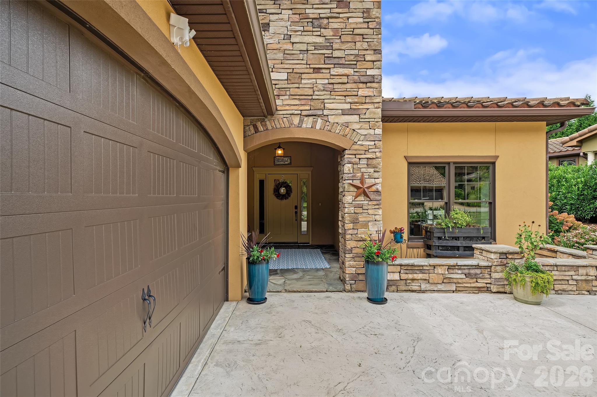 25 Ocaso Drive