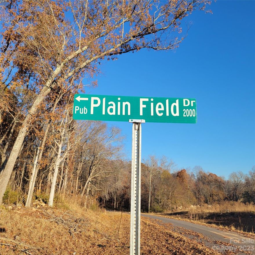 Here's Your chance to build your custom home on 1.15 acres of level wooded lot in a small private new community in Bennington Estates.   The lot is a corner lot, and is located at the top of a cul-de-sac. You can have your privacy and still be 6 minutes from highways and town. Beautiful new construction is going up around the community. Minimum Sq Ft to build is 1800 total HLA. All homes must have at least 25% of front facade of the house covered in brick, stone, or stucco. This 25% is exclusive of foundation or slab decoration. (see media section for CCRs and aerial view map, survey) Single family dwelling is not to exceed two and one-half stories in height.  Lot needs septic installed and well installed. Seller has applied with county for perc test.