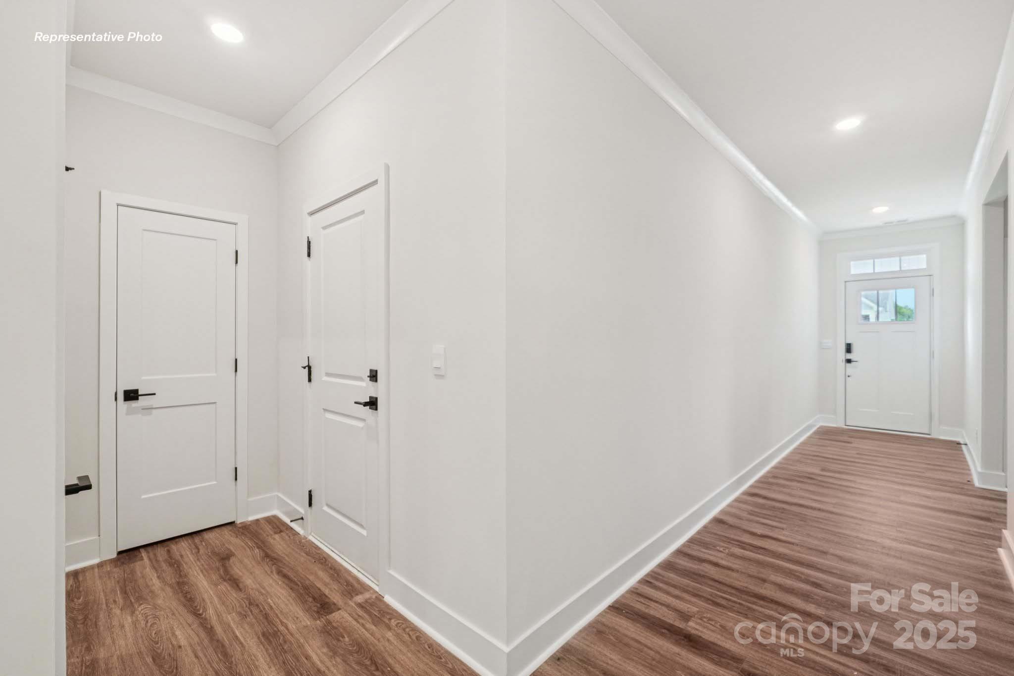 2098 Skyhawk Drive