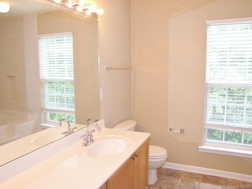 Brandon Oaks - Residential Lease