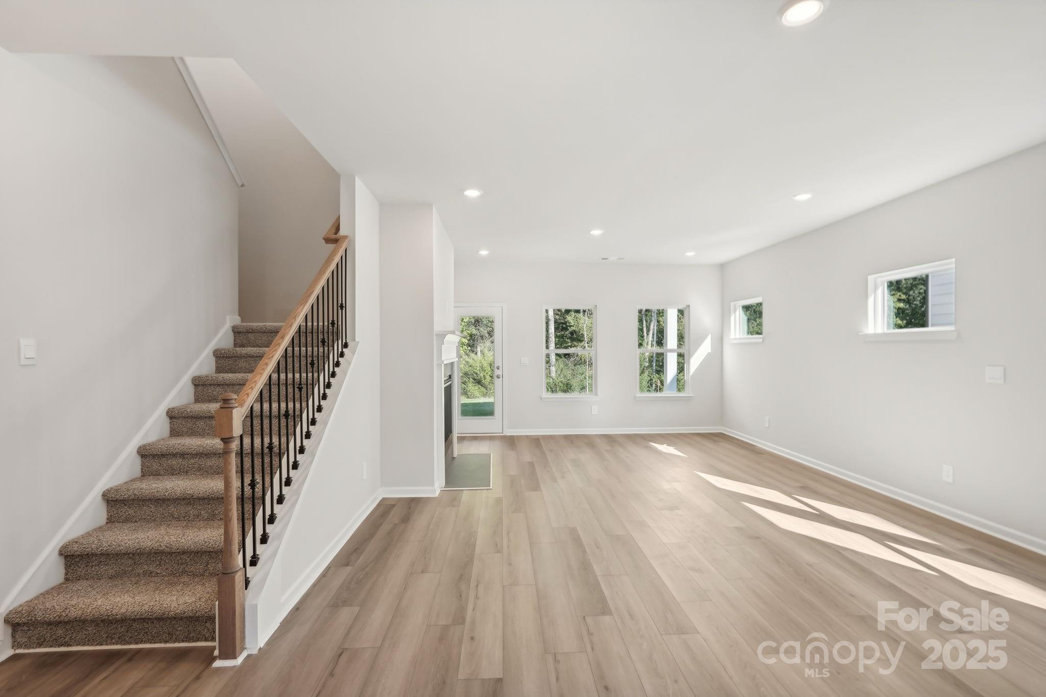 Brighton Springs - Residential