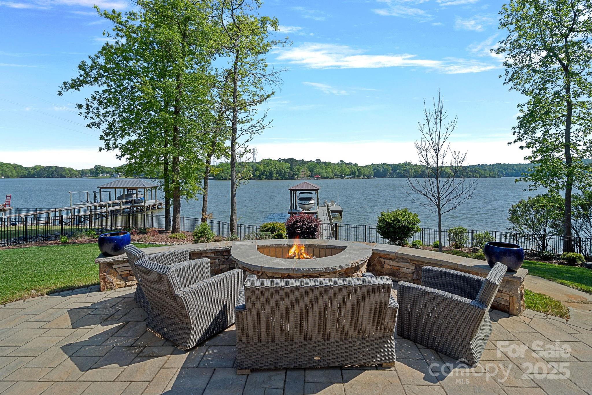 Reflection Pointe - Residential