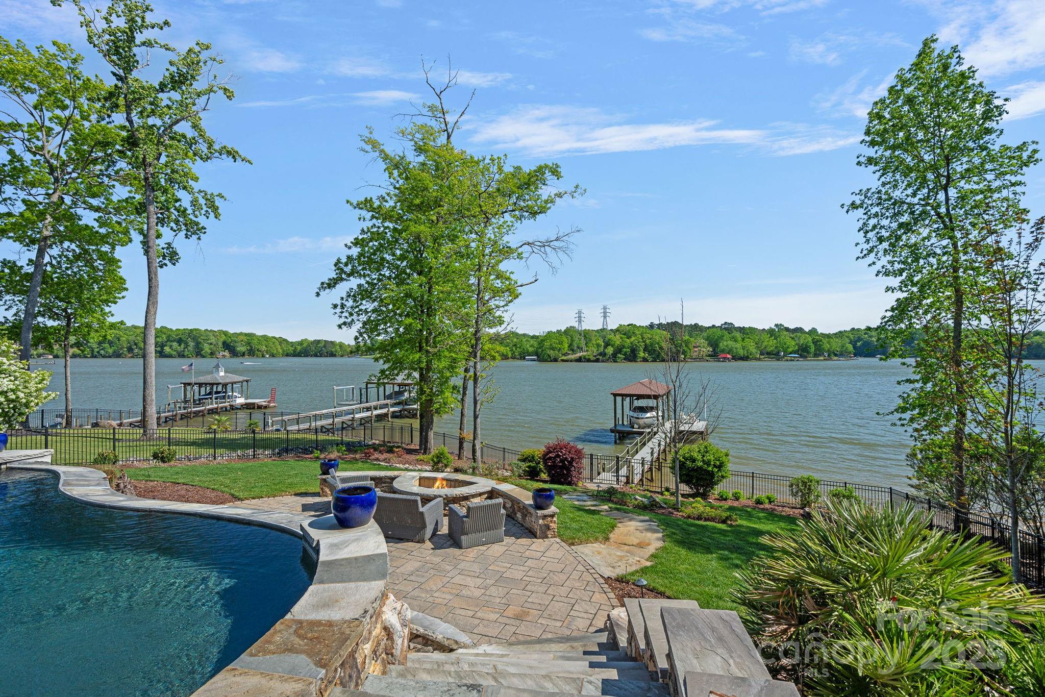 Reflection Pointe - Residential