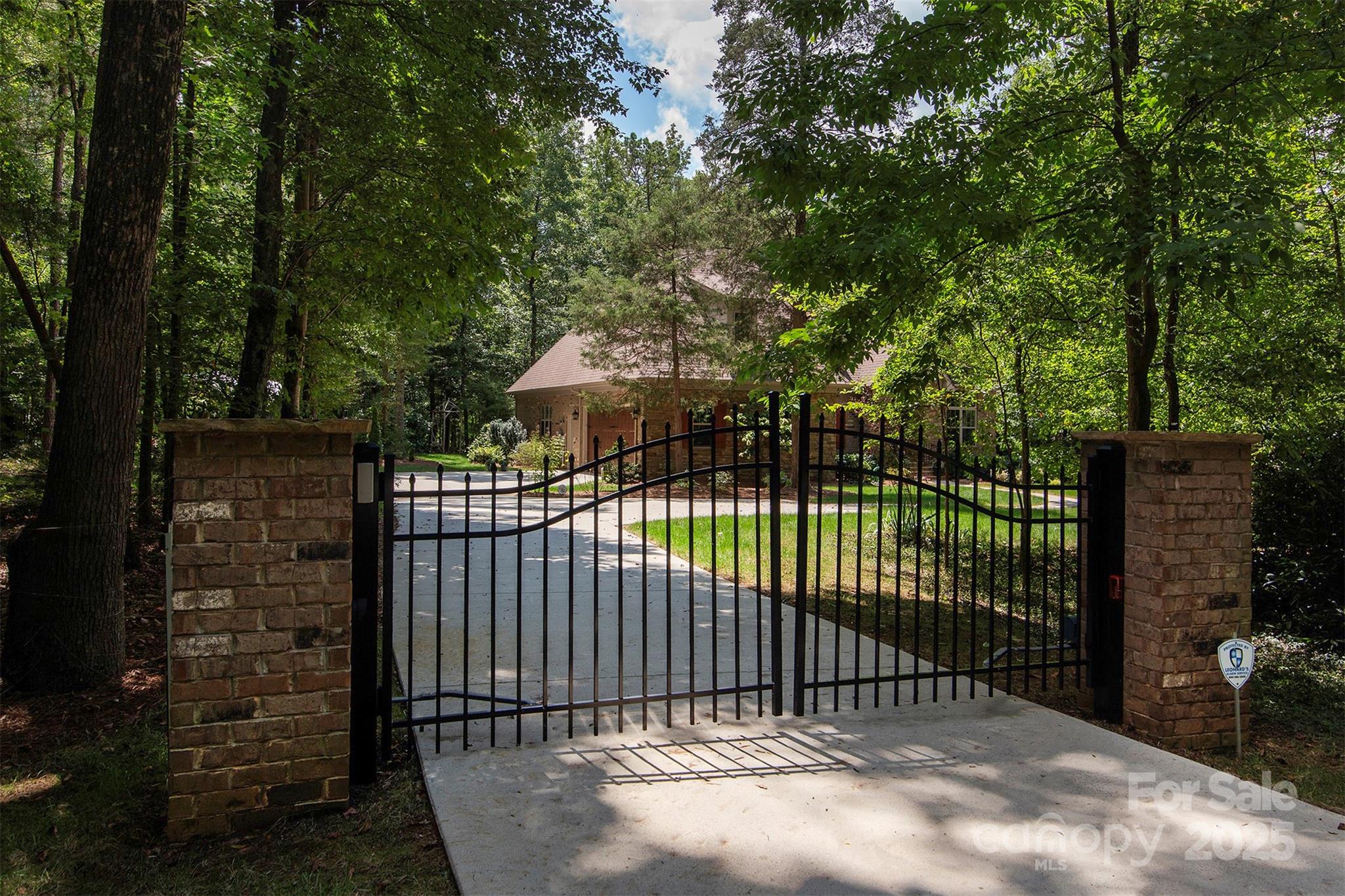 4114 Whispering Oaks Drive