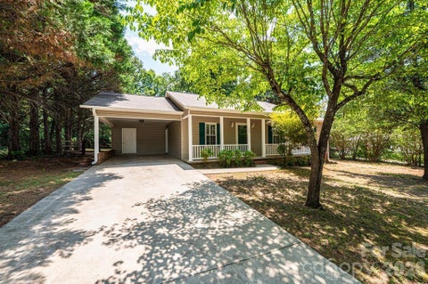Photo of 185 Hickman Avenue, Hudson, NC 28638 (MLS # 4399442)