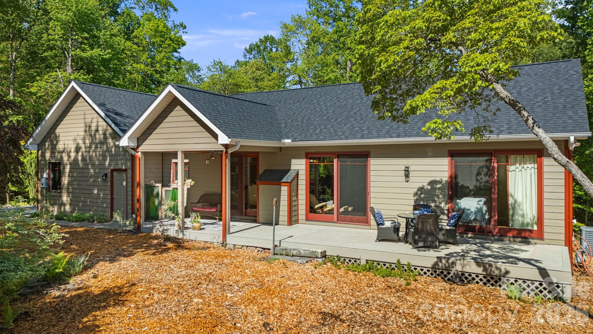 411 Alta Circle