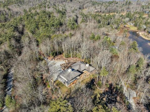 A home in Lake Toxaway