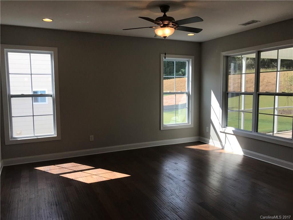 The Conservancy at McLean - Residential