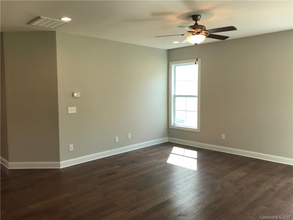 The Conservancy at McLean - Residential